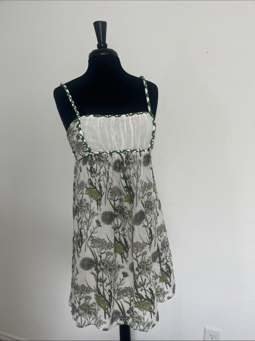 STUDIO M White & Green Floral Dress